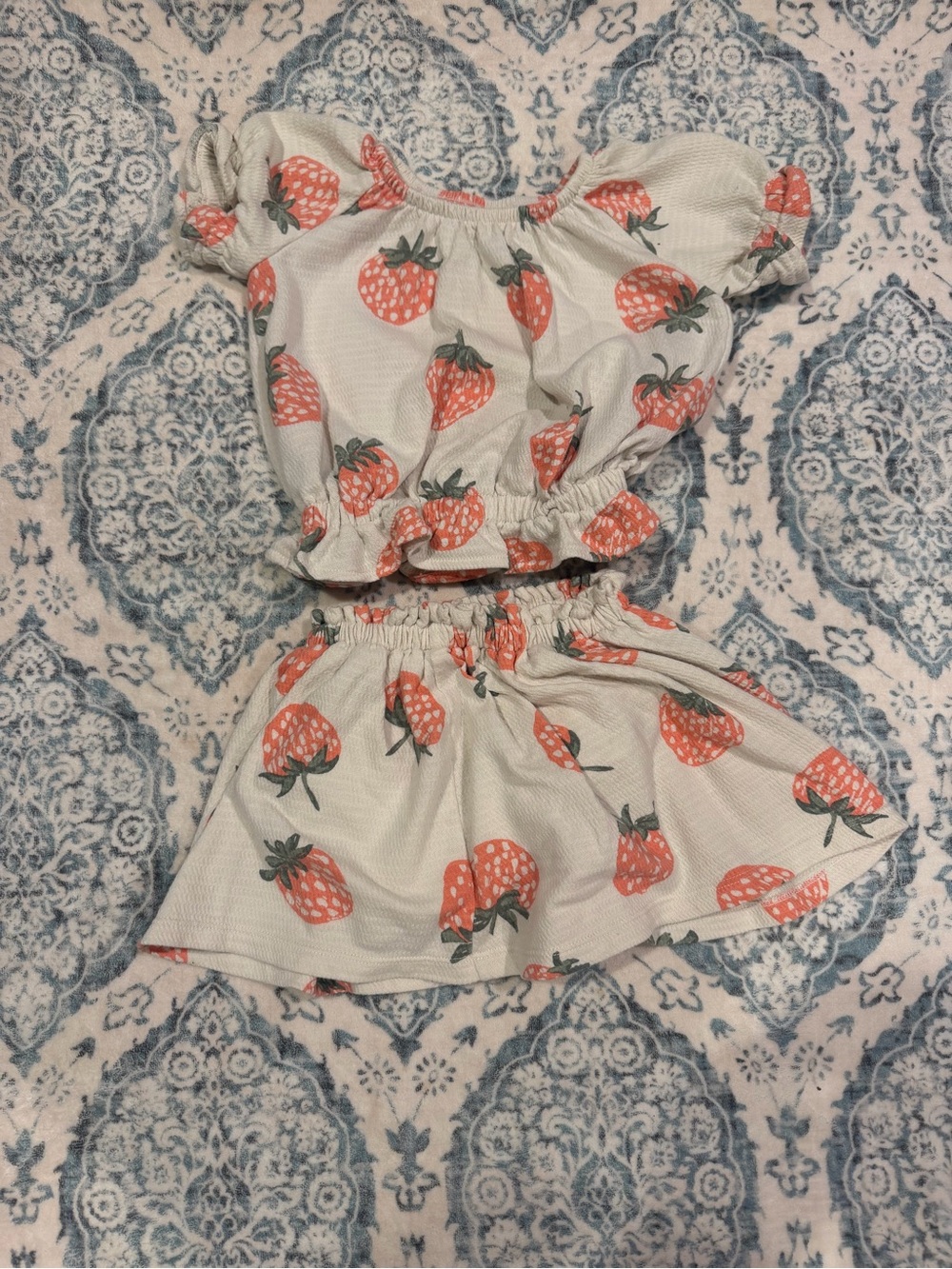 GAP Strawberry Print Matching Top and Skirt in Cream and Coral
